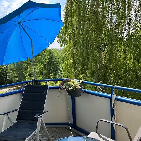 Aquamarin - Charmantes Appartement Mit Balkon Rostock Exterior foto