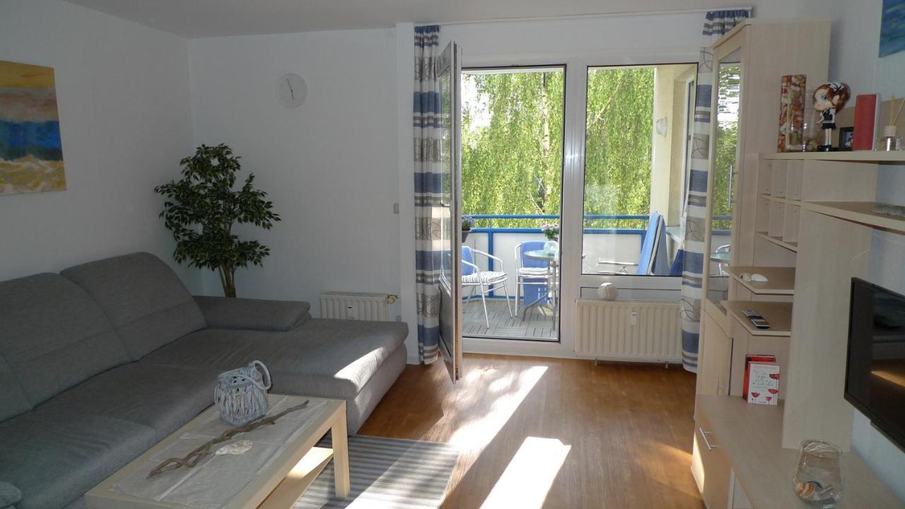 Aquamarin - Charmantes Appartement Mit Balkon Rostock Exterior foto