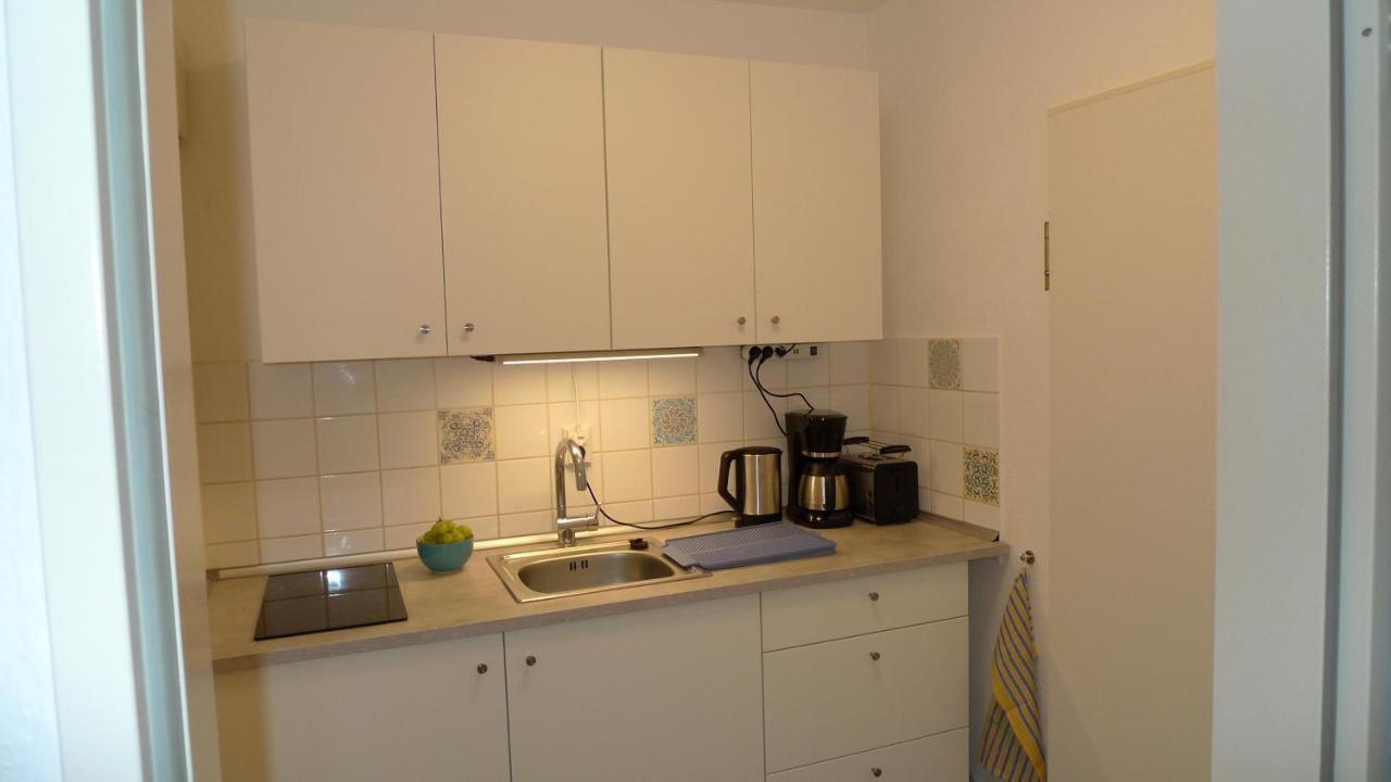 Aquamarin - Charmantes Appartement Mit Balkon Rostock Exterior foto