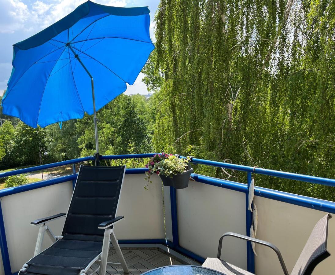 Aquamarin - Charmantes Appartement Mit Balkon Rostock Exterior foto