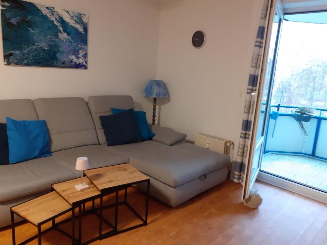 Aquamarin - Charmantes Appartement Mit Balkon Rostock Exterior foto